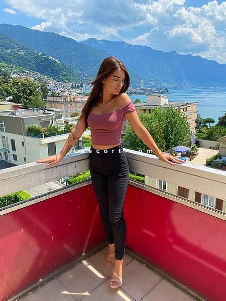 Escort Montreux